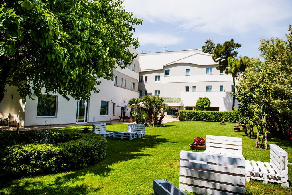 Phi Hotel Alcione Francavilla Al Mare Dış mekan fotoğraf